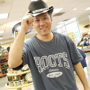 Meet your Posher, Lee